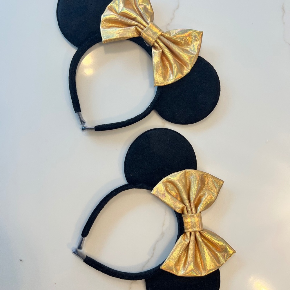 Set of 2 Minnie Mouse ears gold bow